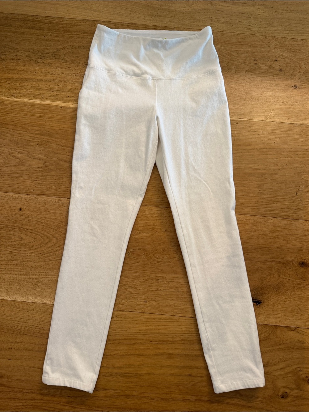 Lysse White Woman’s Pull-On Jean Leggings
